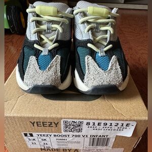 Yeezy Boost 700 Wave Runner Toddler